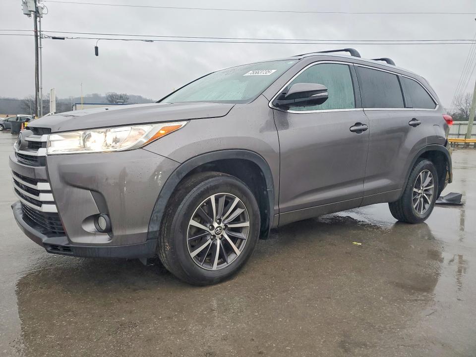 2018 TOYOTA HIGHLANDER — VIN 5TDJZRFH6JS524795