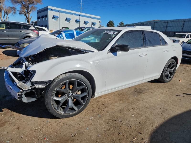 2022 CHRYSLER 300 TOURIN — VIN 2C3CCAAG8NH221861