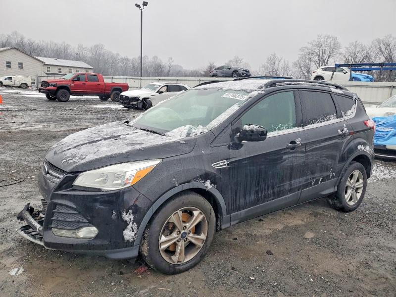 2016 FORD ESCAPE SE — VIN 1FMCU9GX7GUB42482