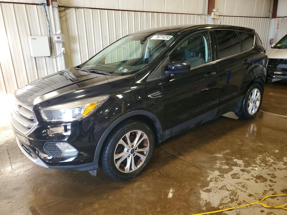 2017 FORD ESCAPE SE — VIN 1FMCU0GD8HUE12029