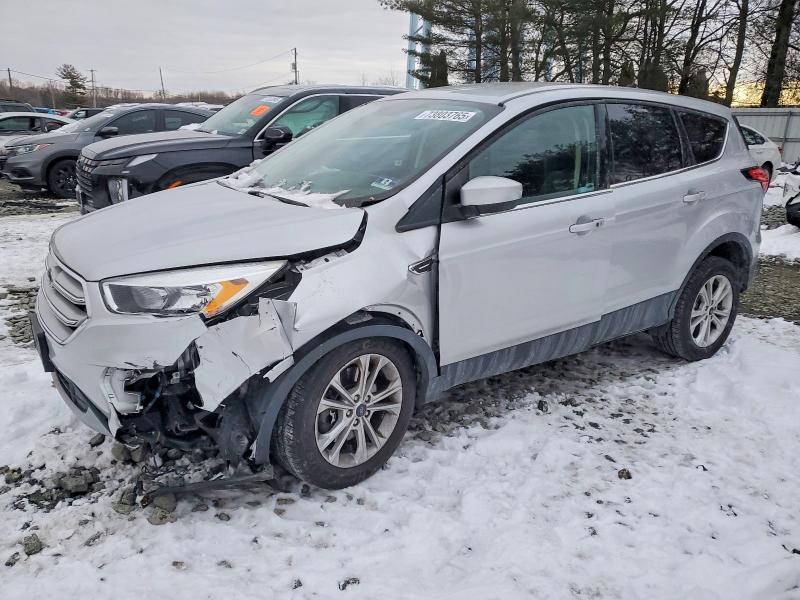 2019 FORD ESCAPE SE — VIN 1FMCU9GD7KUA85747