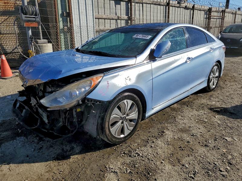2015 HYUNDAI SONATA HYB — VIN KMHEC4A49FA119864