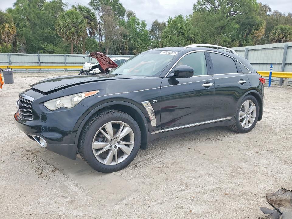 2015 INFINITI QX70 — VIN JN8CS1MU9FM380746