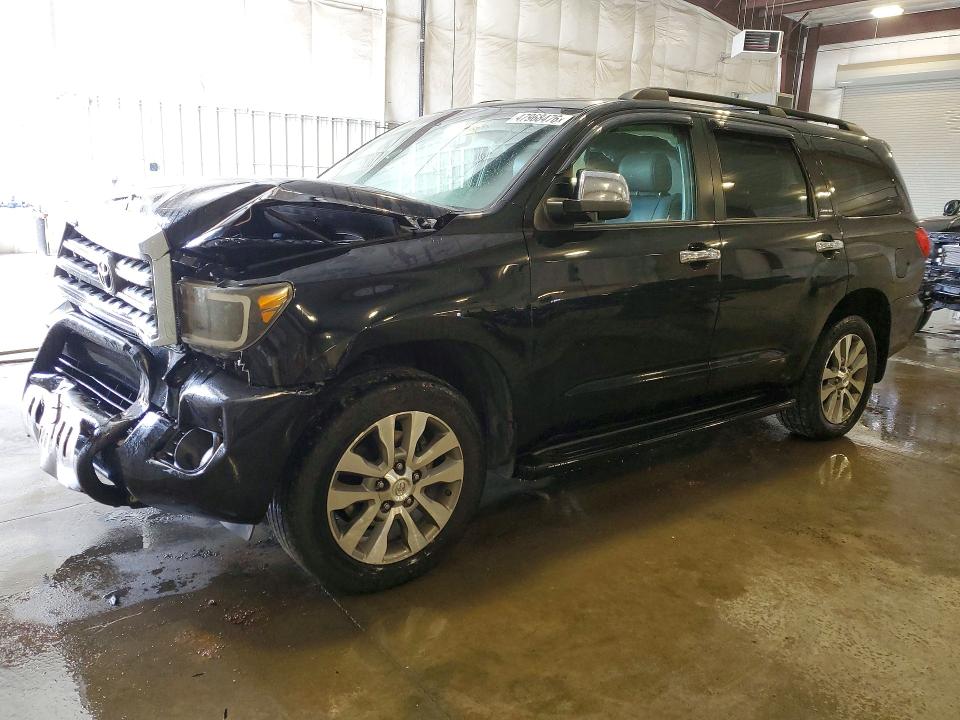 2017 TOYOTA SEQUOIA — VIN 5TDJW5G1XHS154982