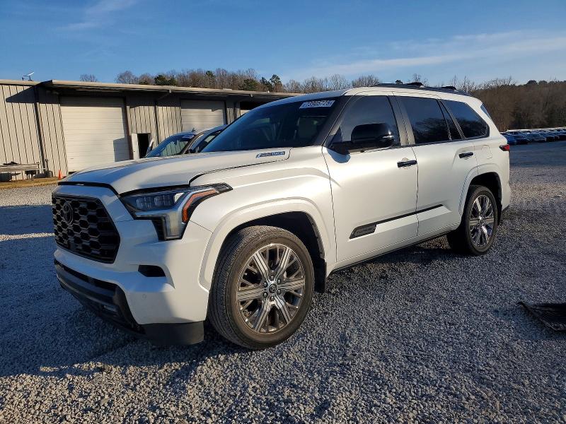 2024 TOYOTA SEQUOIA — VIN 7SVAAABA1RX038330