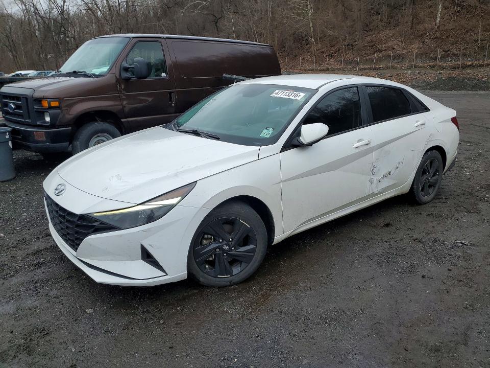 2022 HYUNDAI ELANTRA — VIN 5NPLS4AG2NH080213