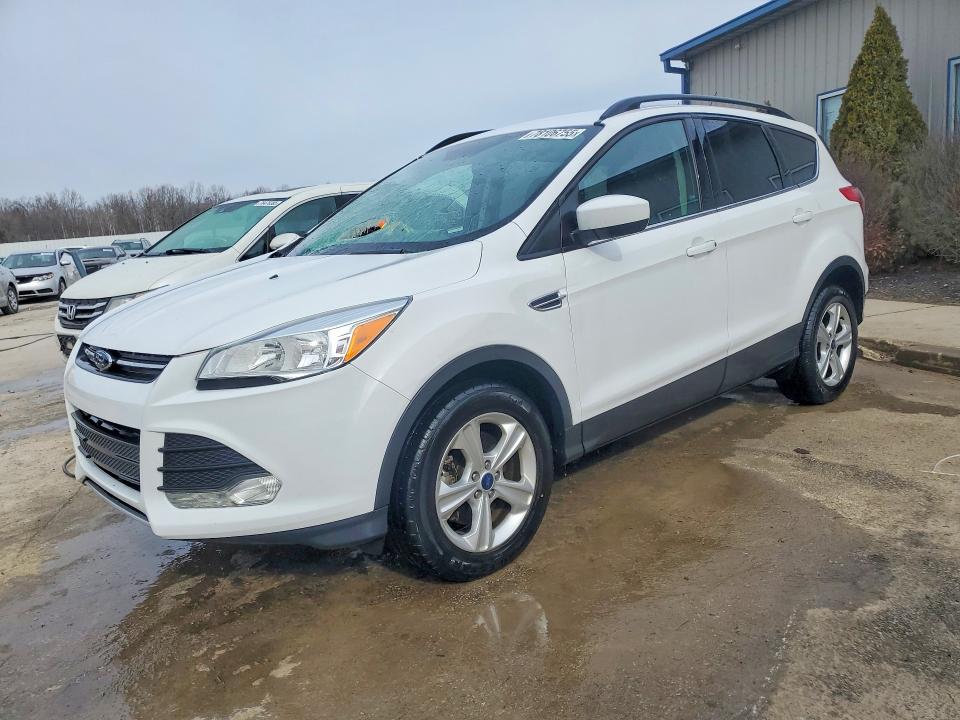 2016 FORD ESCAPE — VIN 1FMCU9G92GUB21511