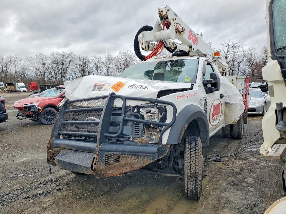 2017 FORD F550 — VIN 1FDUF5HT5HEE22044