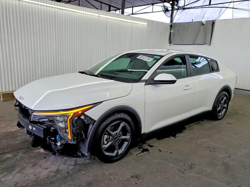 2025 KIA K4 LX — VIN 3KPFT4DE1SE064167