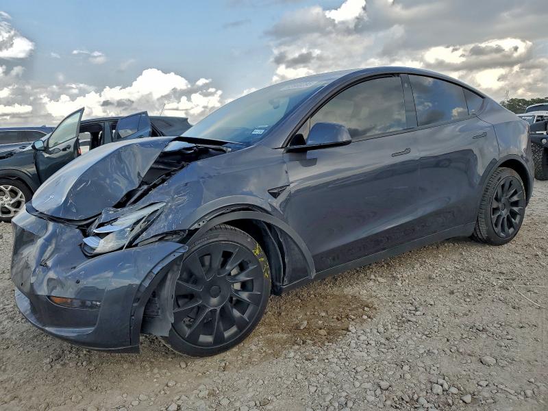 2022 TESLA MODEL Y — VIN 7SAYGDEE6NF446921
