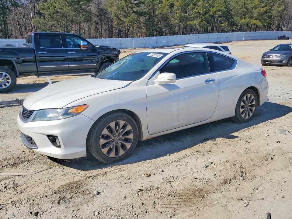 2015 HONDA ACCORD — VIN 1HGCT1B70FA000900