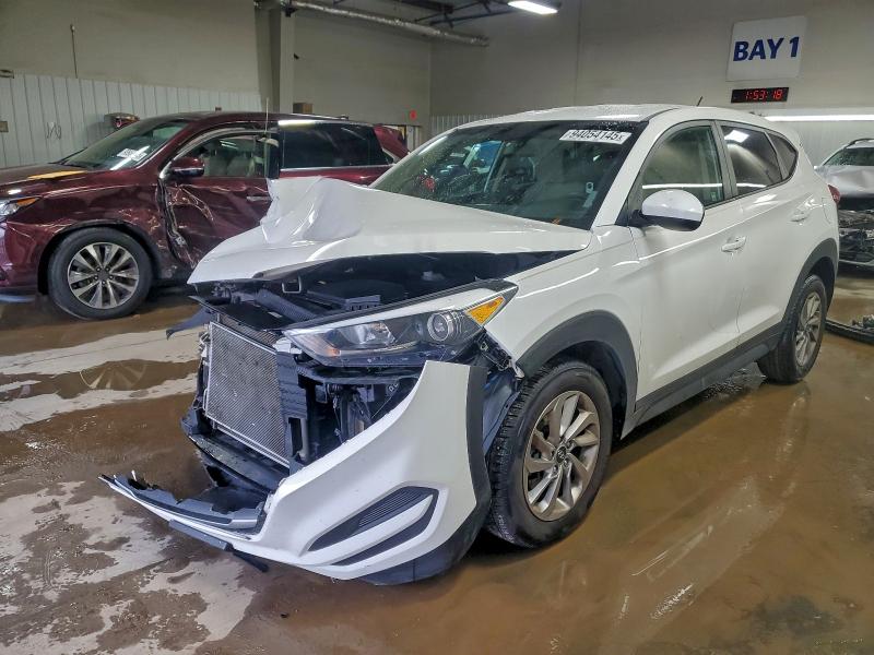 2018 HYUNDAI TUCSON SE — VIN KM8J23A45JU760495