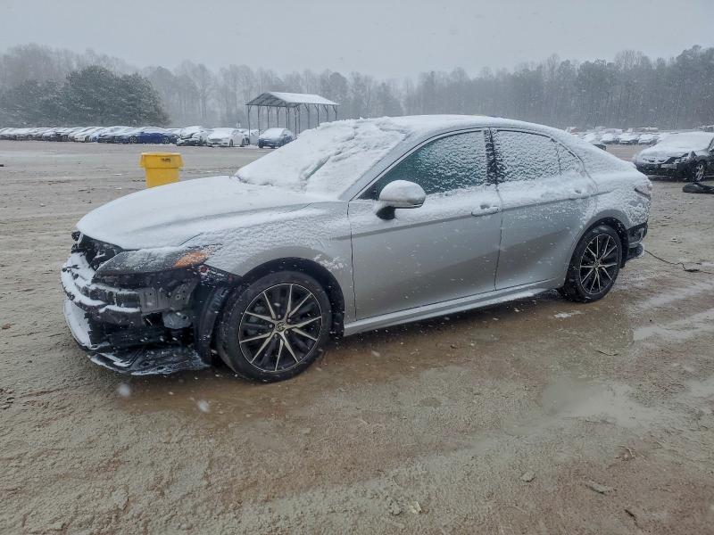 2022 TOYOTA CAMRY SE — VIN 4T1T11AK5NU717862