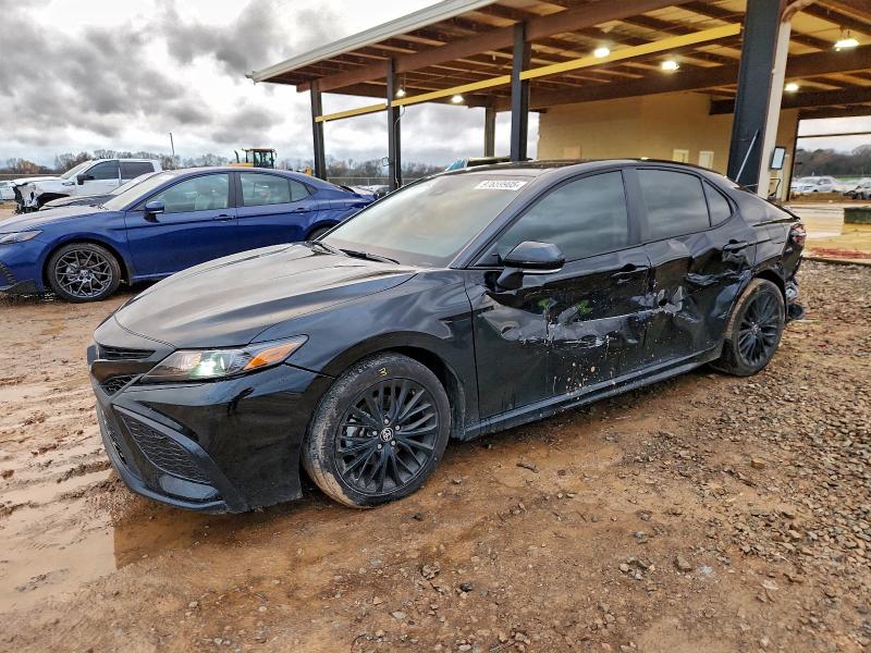 2021 TOYOTA CAMRY SE — VIN 4T1T11AK8MU414136