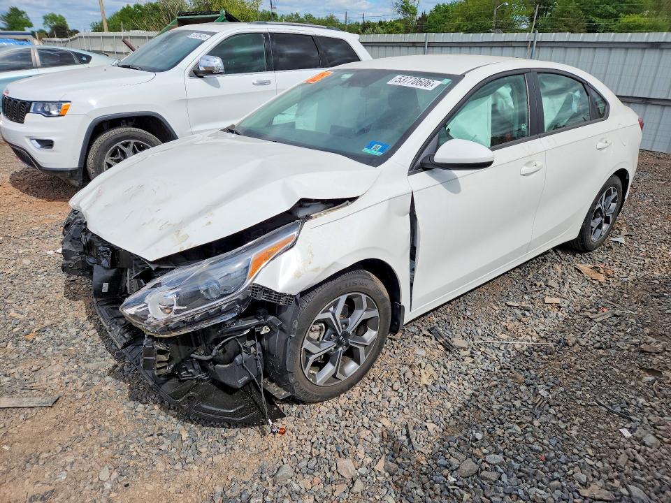 2021 KIA FORTE — VIN 3KPF24AD8ME268952