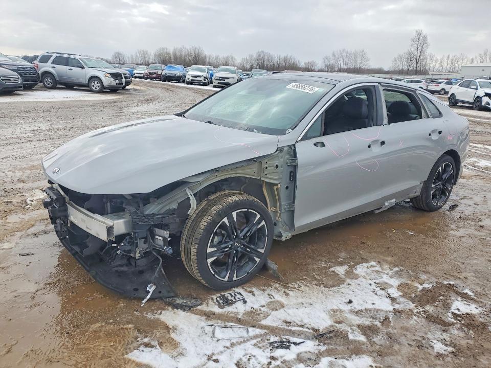 2021 KIA K5 — VIN 5XXG64J25MG015649
