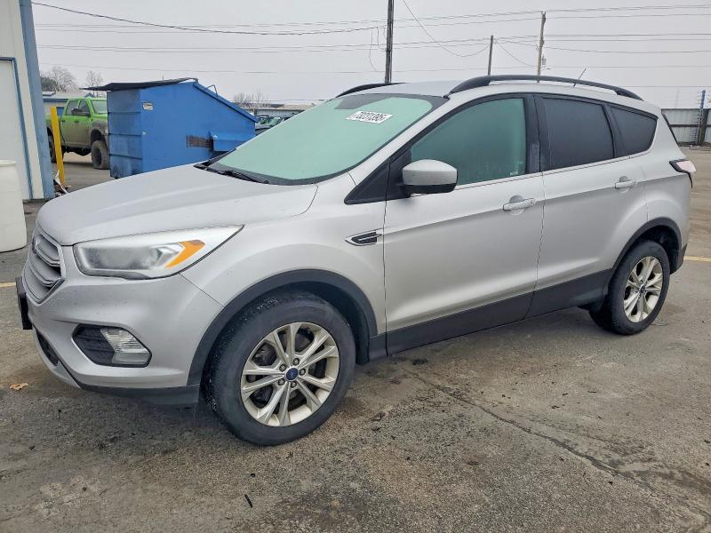 2017 FORD ESCAPE SE — VIN 1FMCU9GD9HUF08000