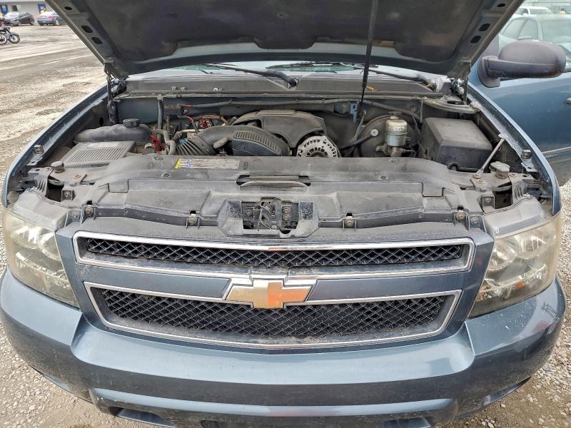 1GNFC13C99R276044