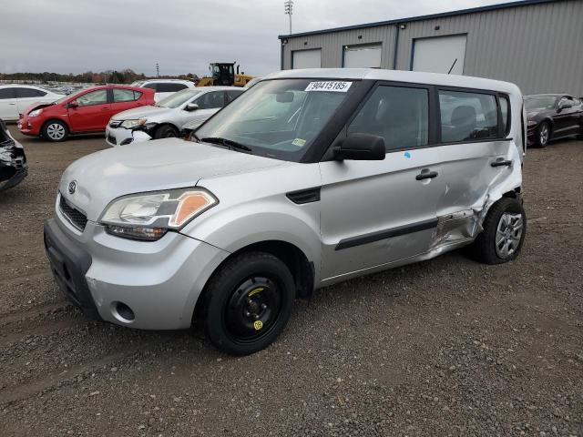 2011 KIA SOUL — VIN KNDJT2A10B7260813