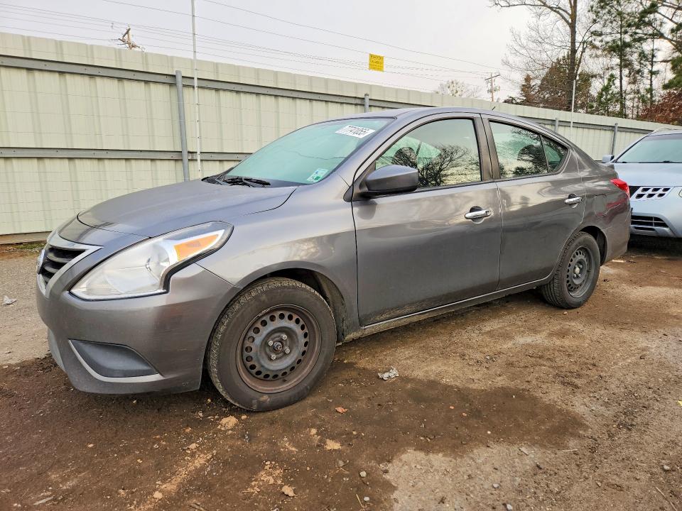 2019 NISSAN VERSA — VIN 3N1CN7AP8KL820225