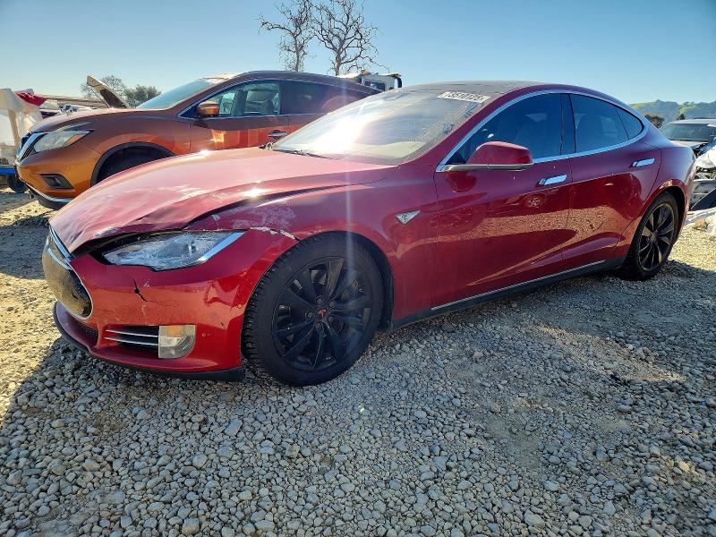 2015 TESLA MODEL S — VIN 5YJSA1E28FF105143