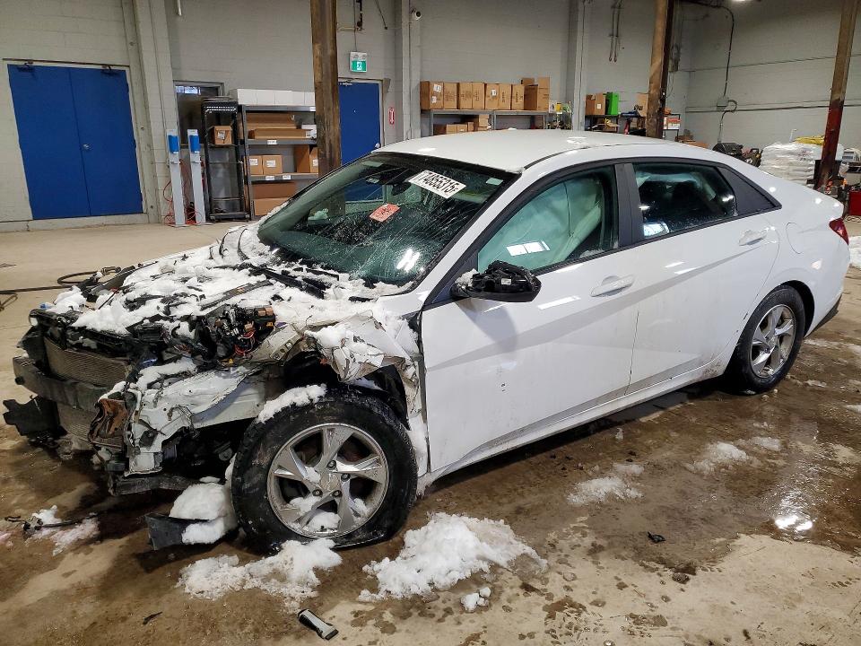 2022 HYUNDAI ELANTRA SE — VIN KMHLM4AG6NU298196