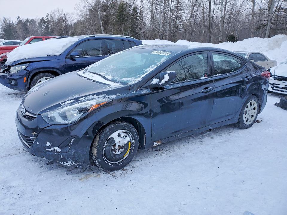 2015 HYUNDAI ELANTRA SE — VIN 5NPDH4AE7FH617869