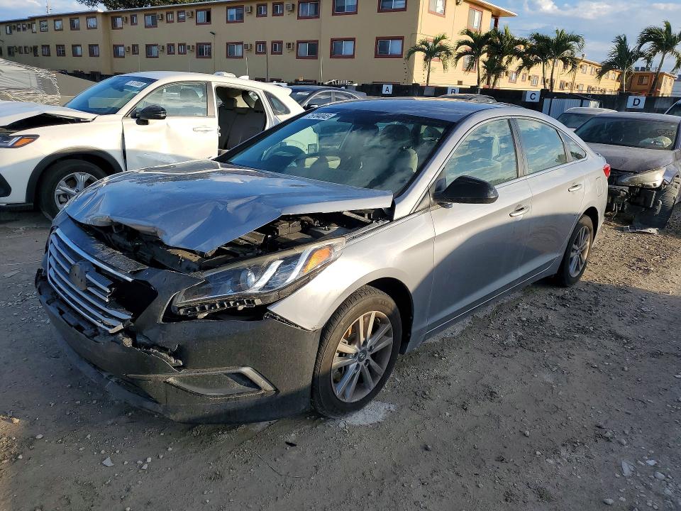 2016 HYUNDAI SONATA — VIN 5NPE24AF3GH326835