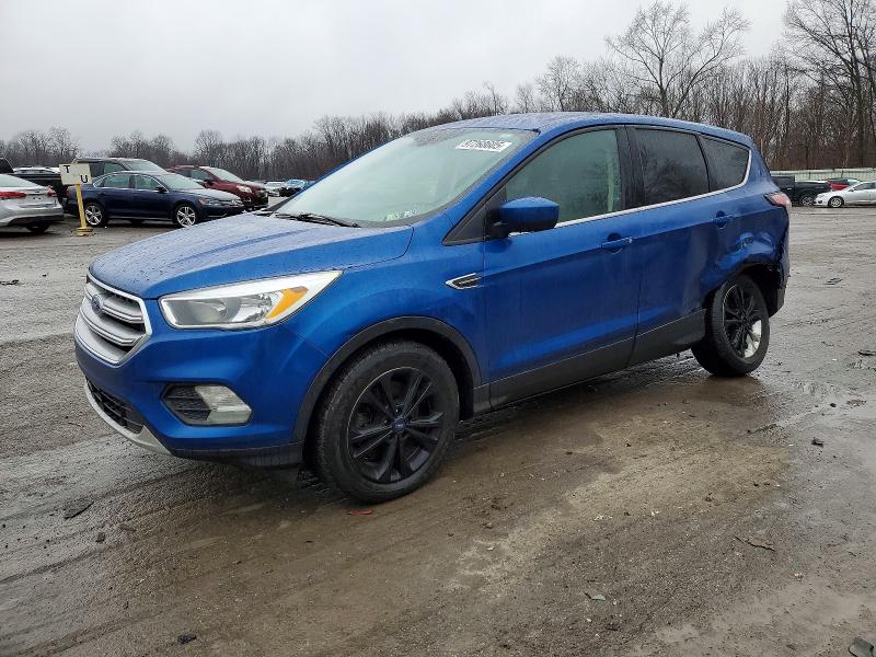 2017 FORD ESCAPE SE — VIN 1FMCU9GD0HUD27755