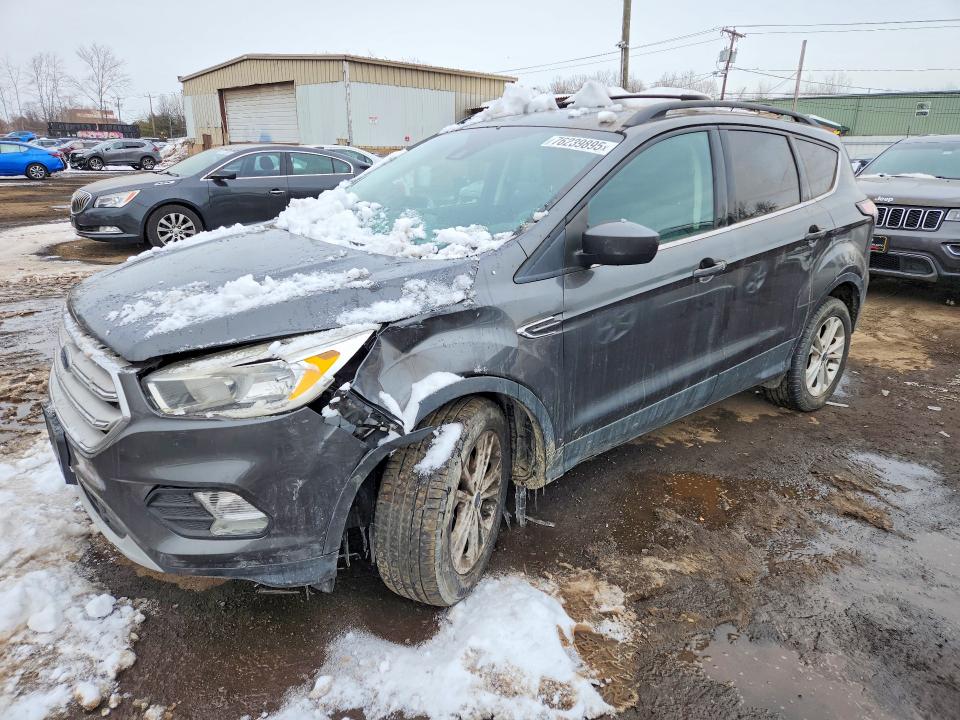 2018 FORD ESCAPE SE — VIN 1FMCU9GD8JUB33576