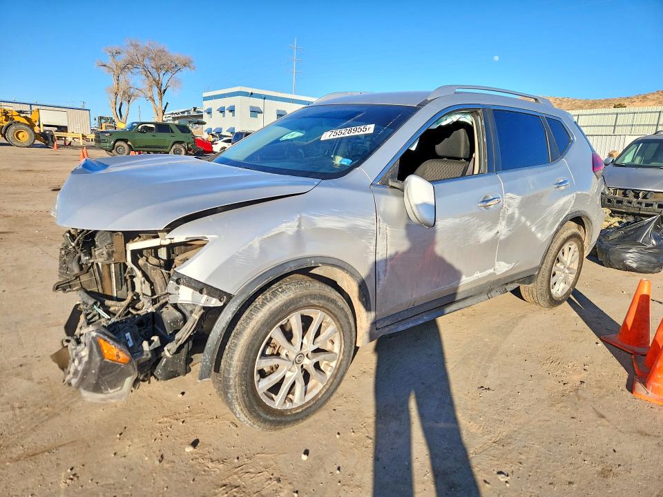 2018 NISSAN ROGUE — VIN KNMAT2MV1JP555299