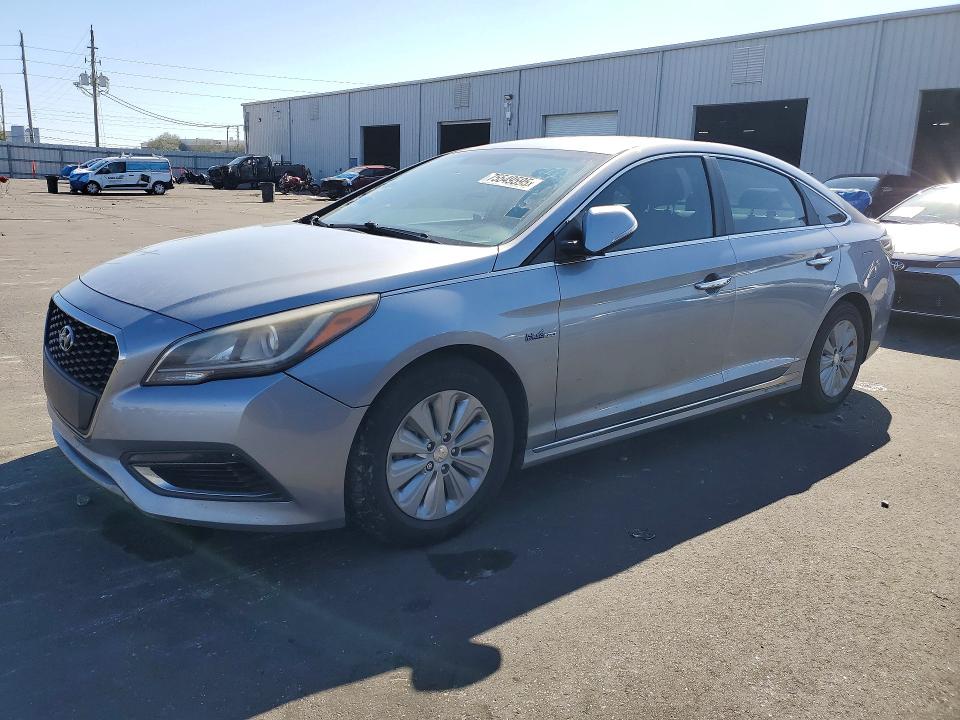 2016 HYUNDAI SONATA HYB — VIN KMHE24L10GA008465