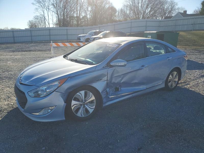 2015 HYUNDAI SONATA HYB — VIN KMHEC4A42FA132987