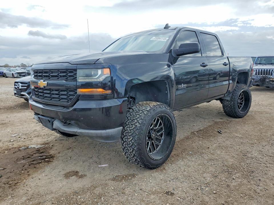 2018 CHEVROLET SILVERADO — VIN 3GCUKPEC2JG388305