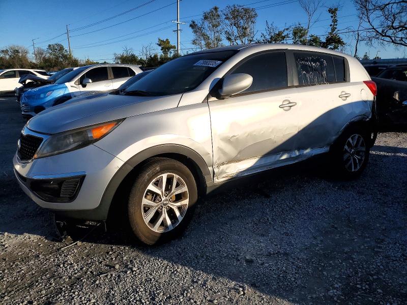 2016 KIA SPORTAGE L — VIN KNDPB3AC8G7795576