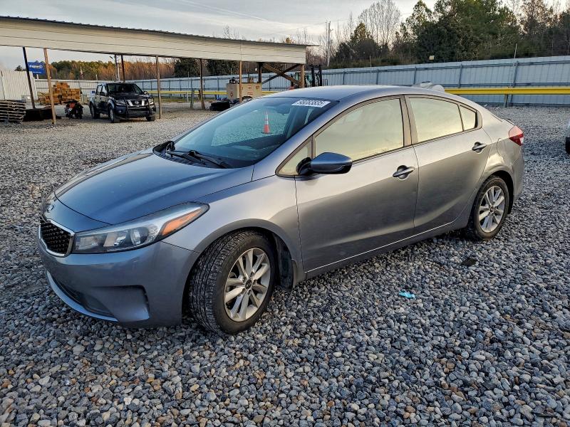 2017 KIA FORTE LX — VIN 3KPFL4A76HE062915