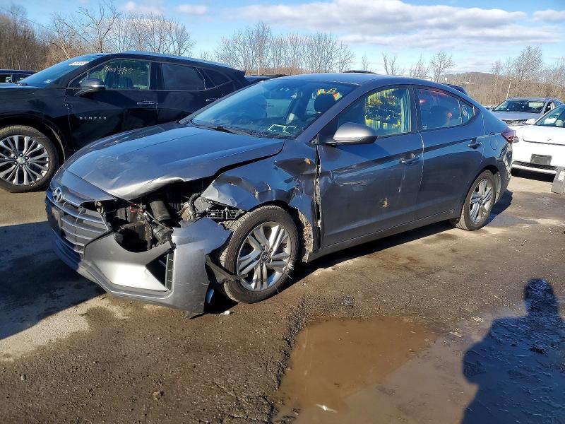 2019 HYUNDAI ELANTRA SE — VIN 5NPD84LFXKH413339