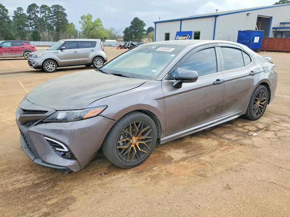 2018 TOYOTA CAMRY — VIN 4T1B11HK8JU553566