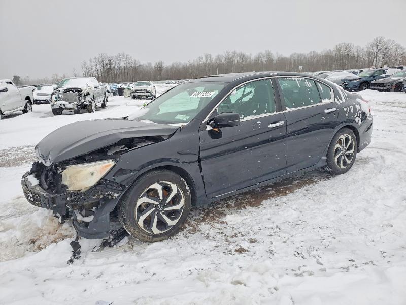 2017 HONDA ACCORD — VIN 1HGCR2F86HA105158