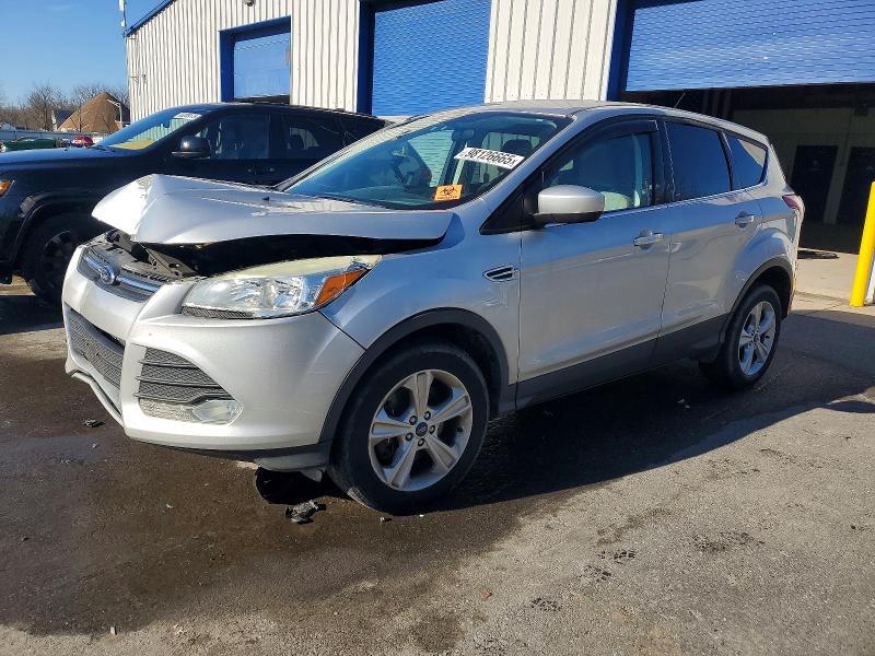 2015 FORD ESCAPE SE — VIN 1FMCU9GX9FUB35001