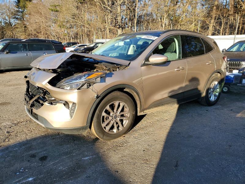 2021 FORD ESCAPE SE — VIN 1FMCU0G64MUA99671