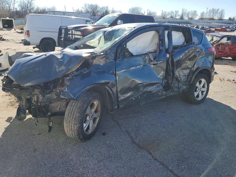 2016 FORD ESCAPE SE — VIN 1FMCU9G90GUC10848