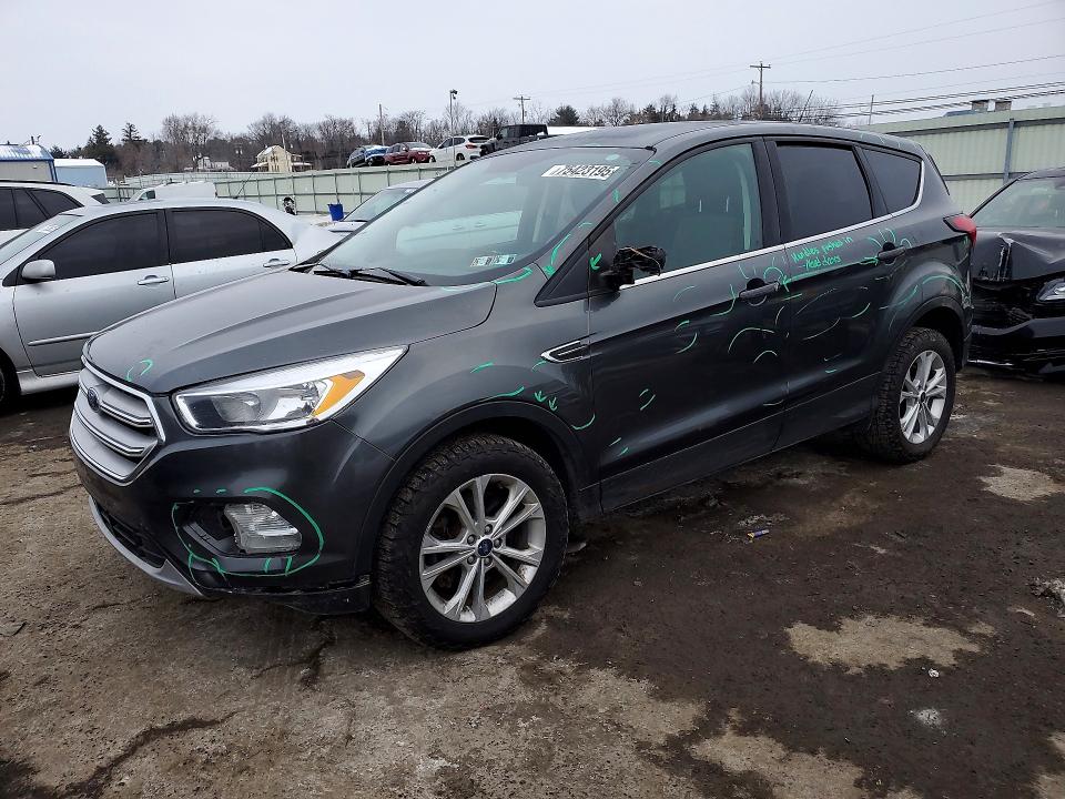 2019 FORD ESCAPE SE — VIN 1FMCU9GD2KUB07377