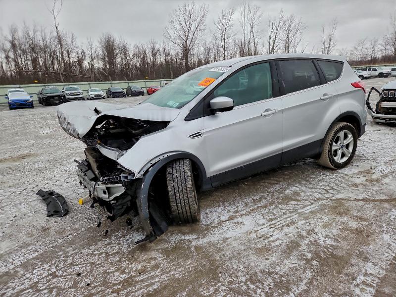 2016 FORD ESCAPE SE — VIN 1FMCU9GX8GUA93535
