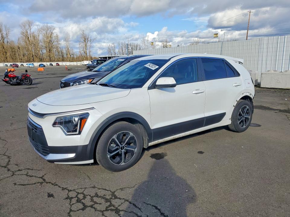 2025 KIA NIRO — VIN KNDCP3LE0S5257070