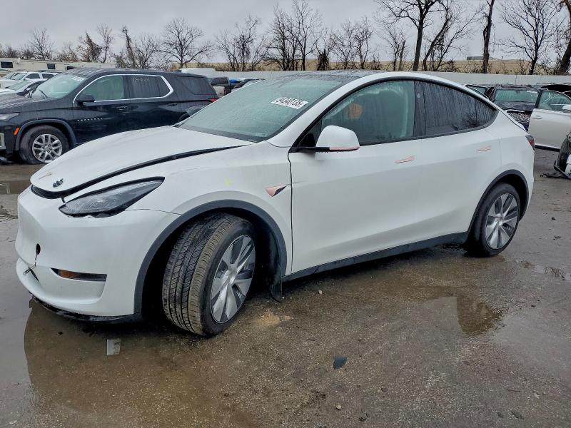 2024 TESLA MODEL Y — VIN 7SAYGDED2RF047209