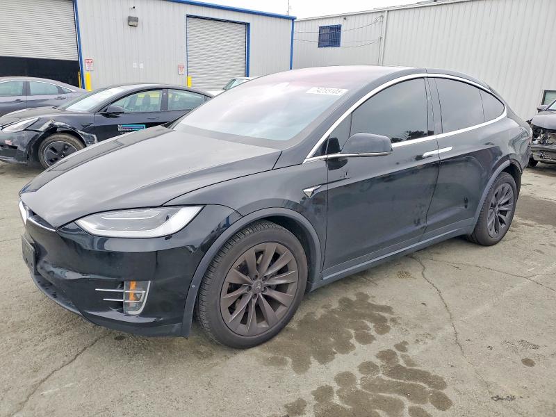 2019 TESLA MODEL X — VIN 5YJXCAE20KF182860