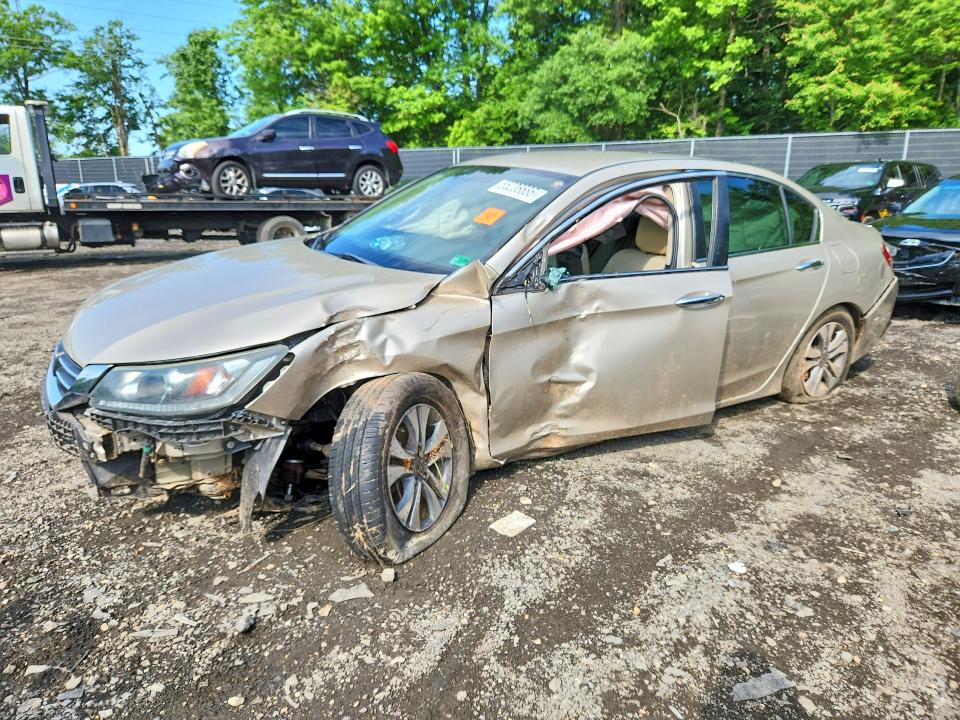 2015 HONDA ACCORD — VIN 1HGCR2F32FA169330
