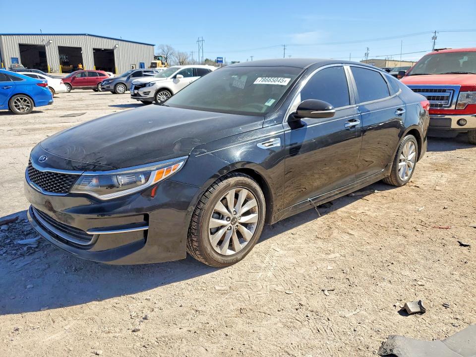 2018 KIA OPTIMA — VIN 5XXGT4L35JG254869