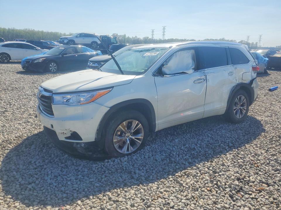 2015 TOYOTA HIGHLANDER — VIN 5TDKKRFH7FS109386